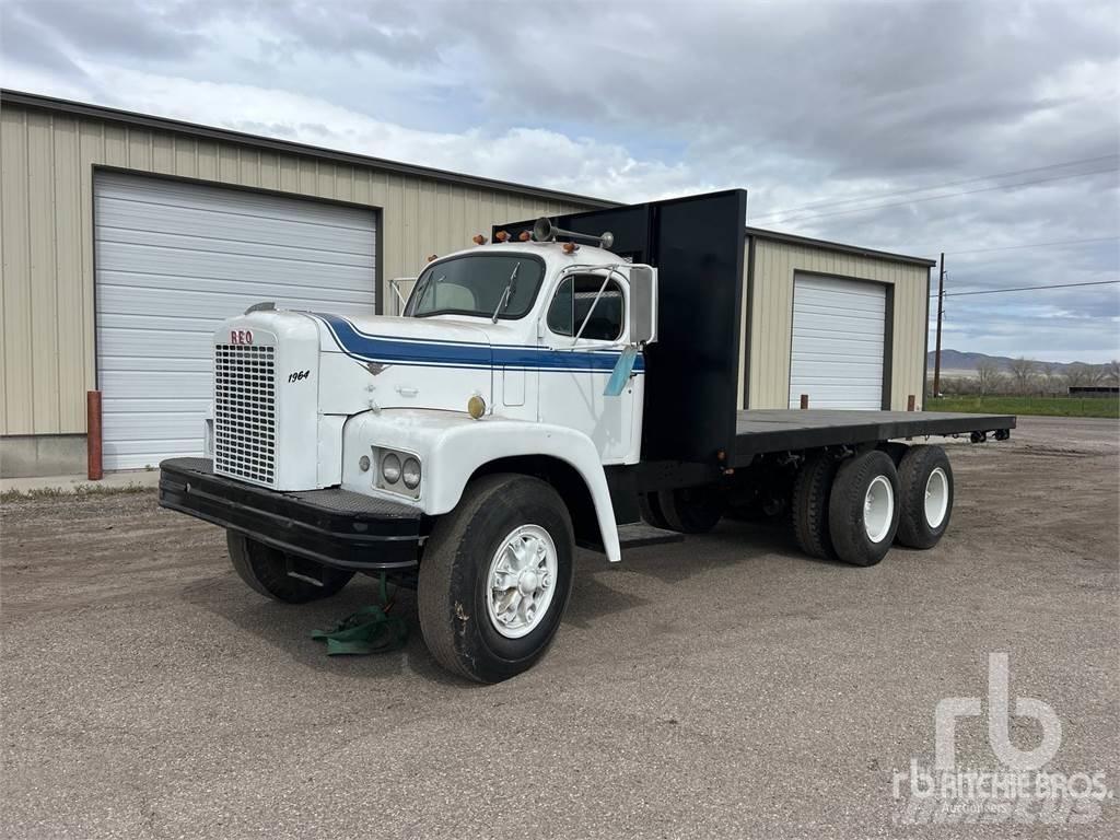  REO C23 Flatbed/Dropside trucks