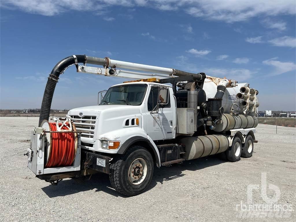 Sterling LT9500 Sewage disposal Trucks