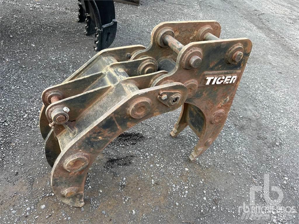 Tiger TRG420 Grapples