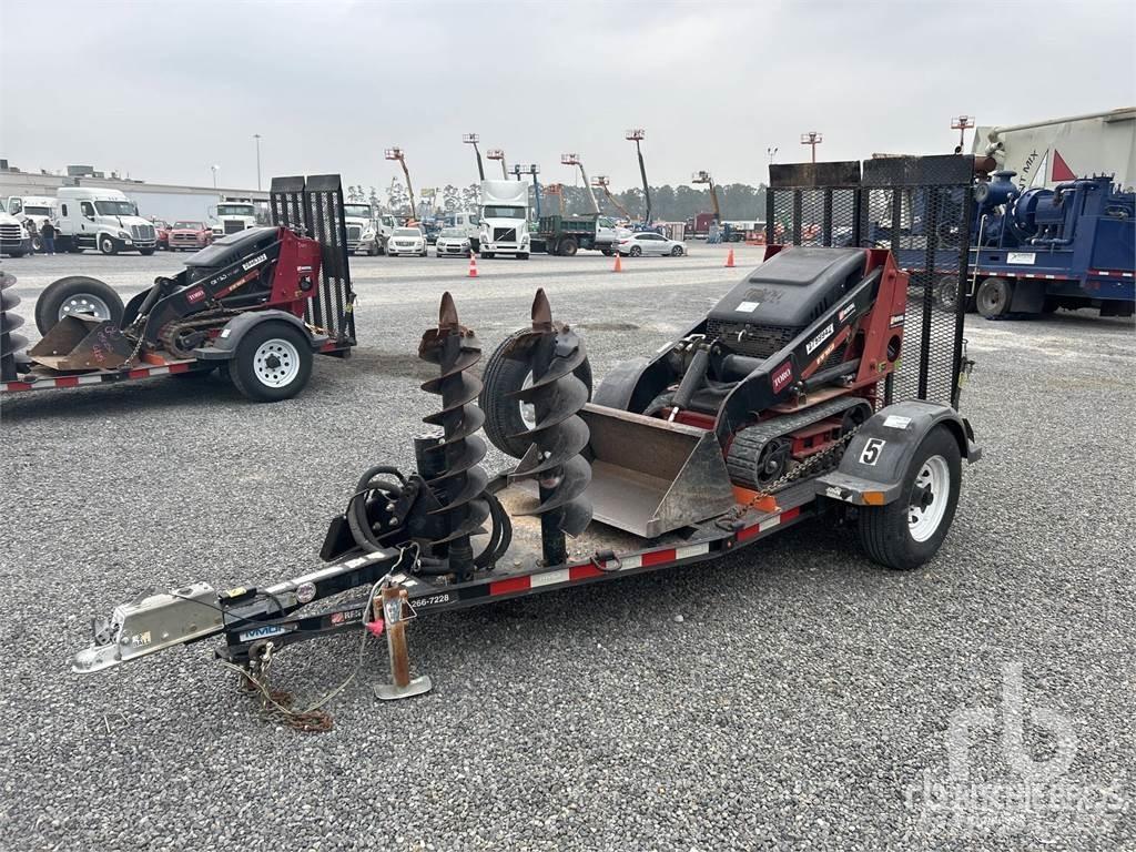 Toro TX427 Skid steer loaders