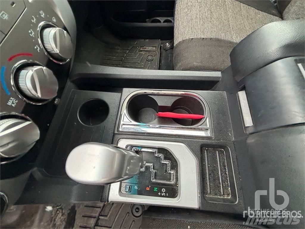 Toyota TUNDRA Ldv/dropside
