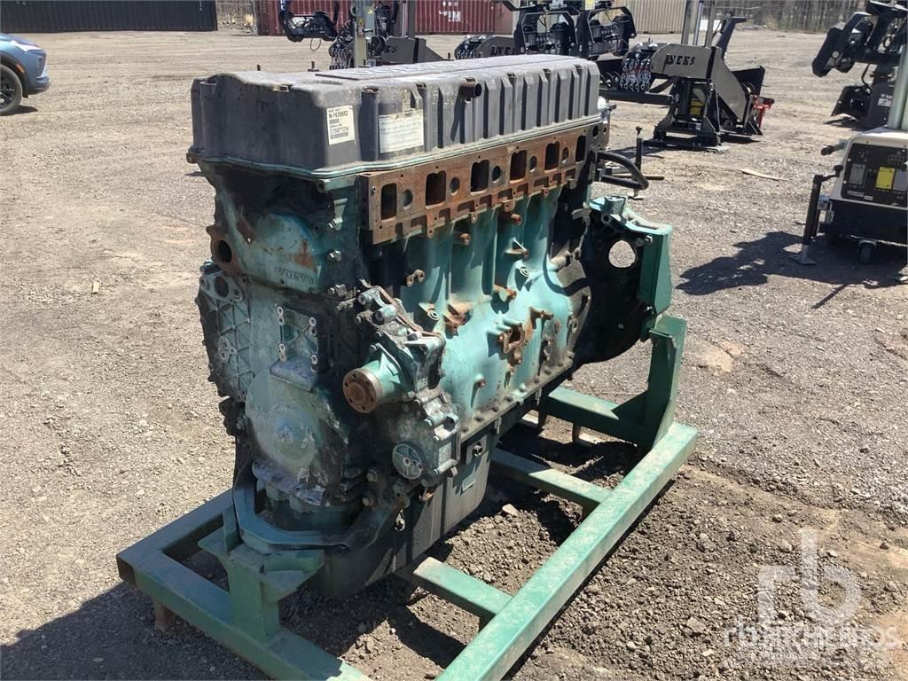 Volvo D12D Engines