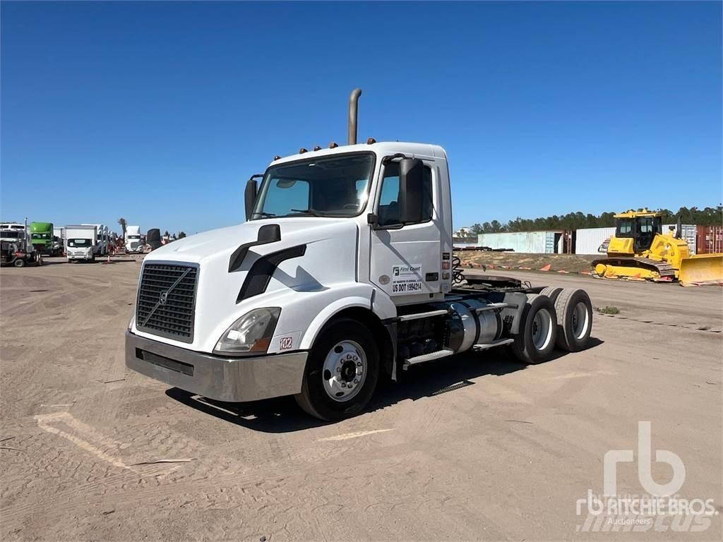 Volvo VNL300 Truck Tractor Units