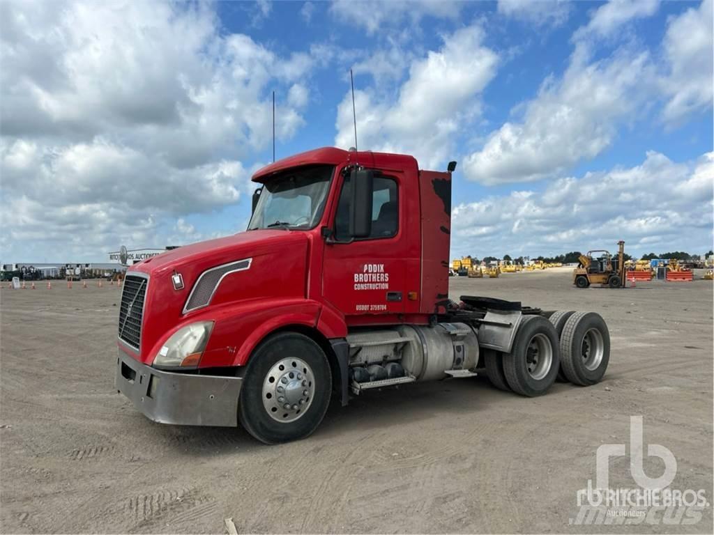 Volvo VNL300 Truck Tractor Units