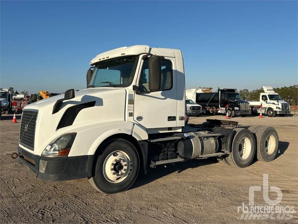 Volvo VNL300 Truck Tractor Units