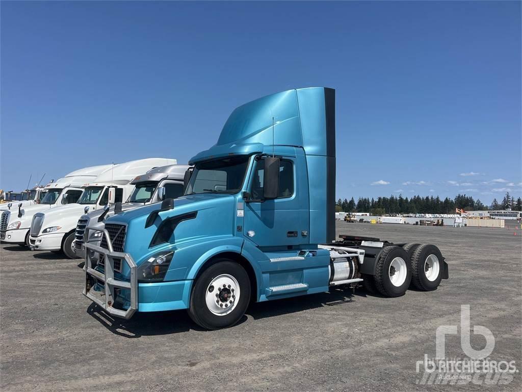 Volvo VNL300 Truck Tractor Units