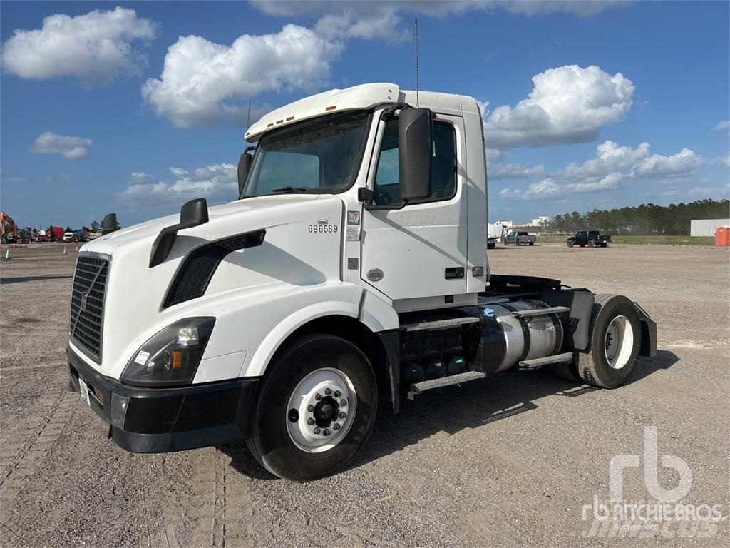 Volvo VNL300 Truck Tractor Units