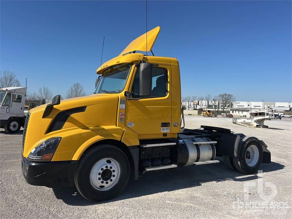 Volvo VNL42300 Truck Tractor Units