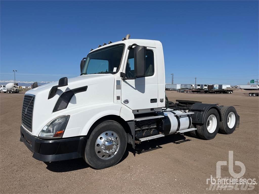 Volvo VNL64300 Truck Tractor Units