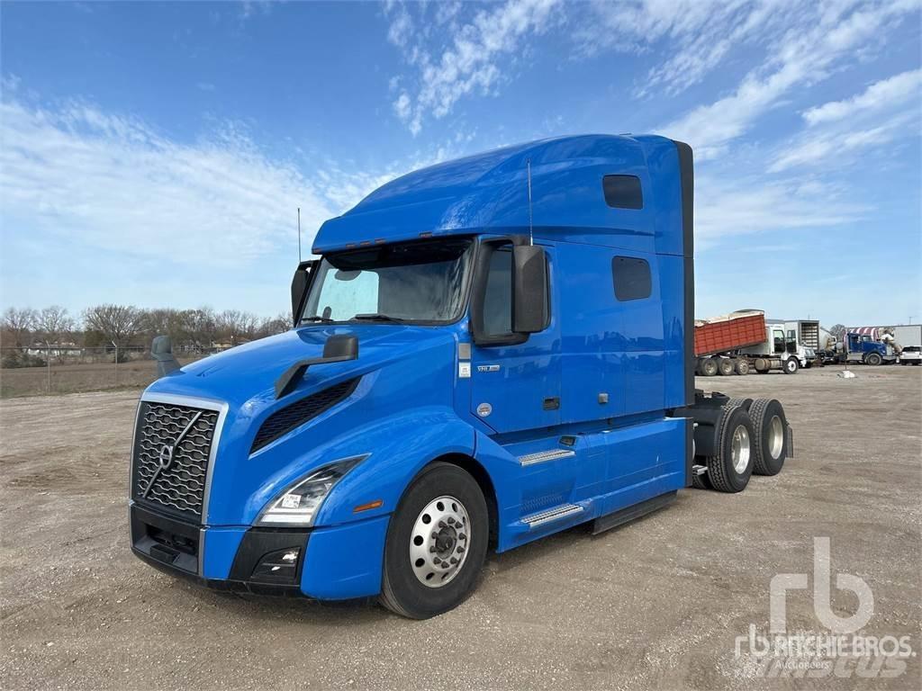 Volvo VNL64760 Truck Tractor Units