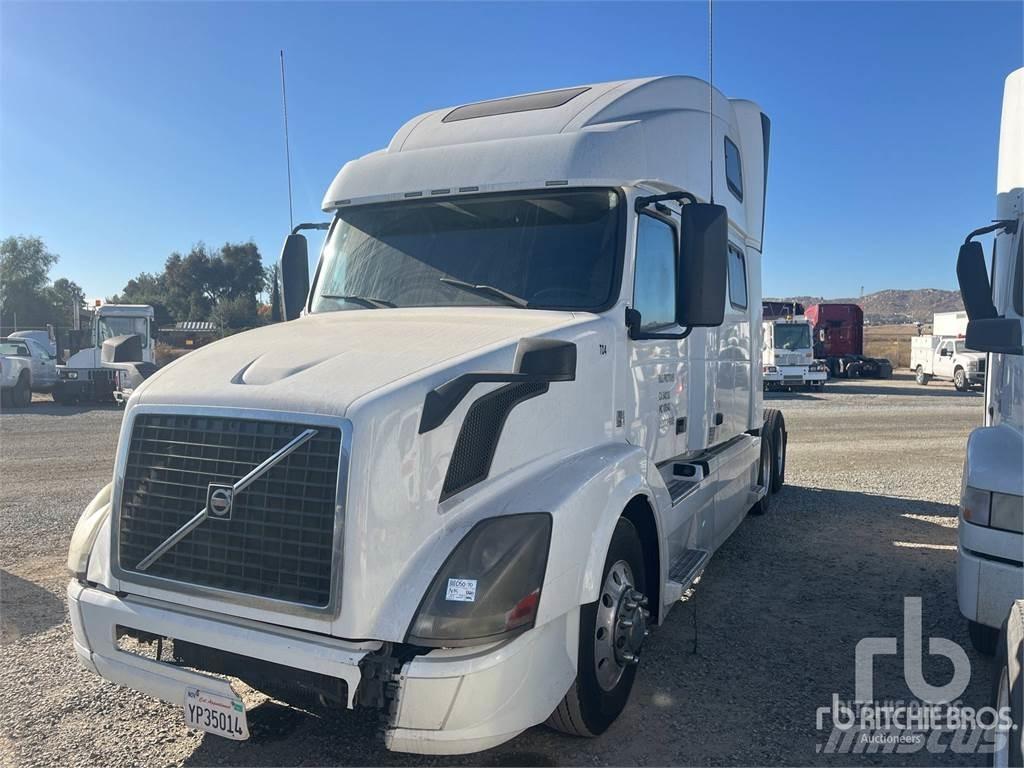 Volvo VNL64T780 Truck Tractor Units