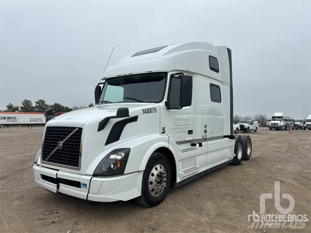 Volvo VNL670 Truck Tractor Units