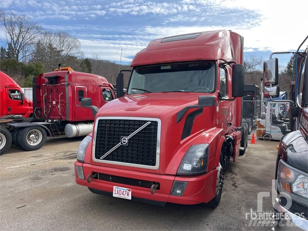 Volvo VNL670 Truck Tractor Units