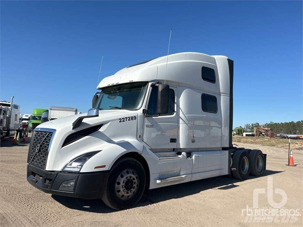 Volvo VNL860 Truck Tractor Units
