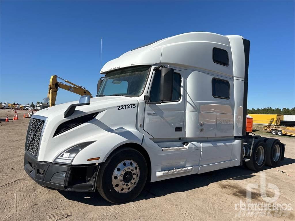 Volvo VNL860 Truck Tractor Units
