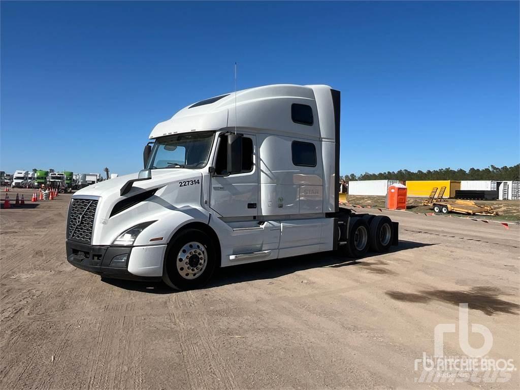 Volvo VNL860 Truck Tractor Units