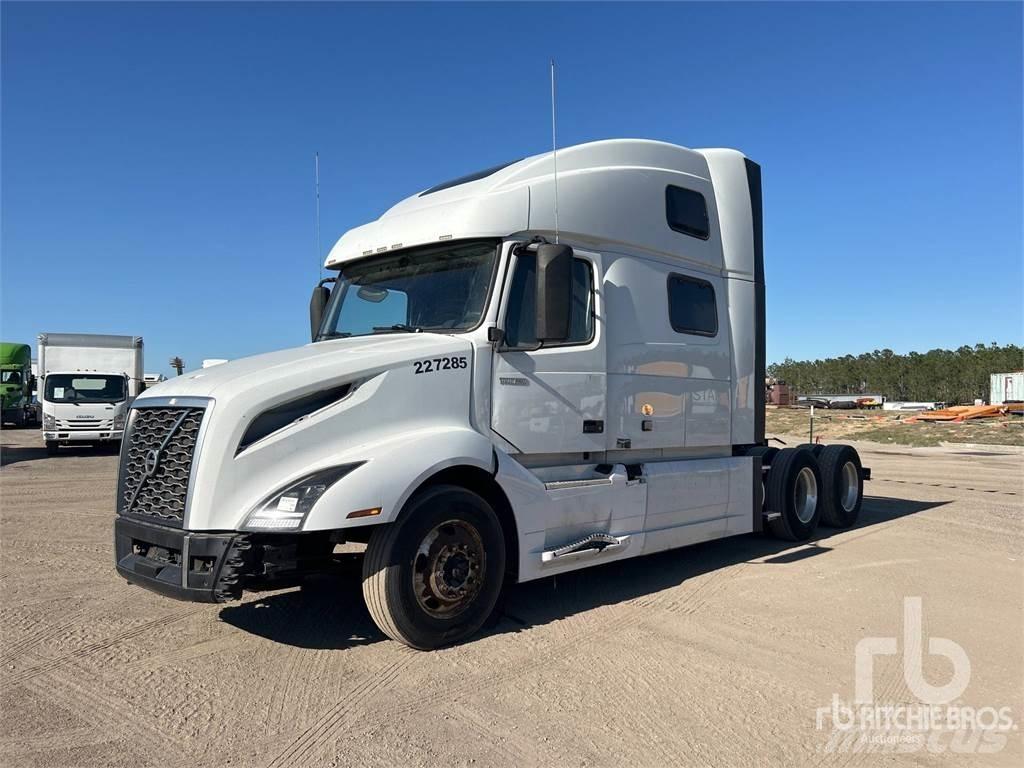 Volvo VNL860 Truck Tractor Units