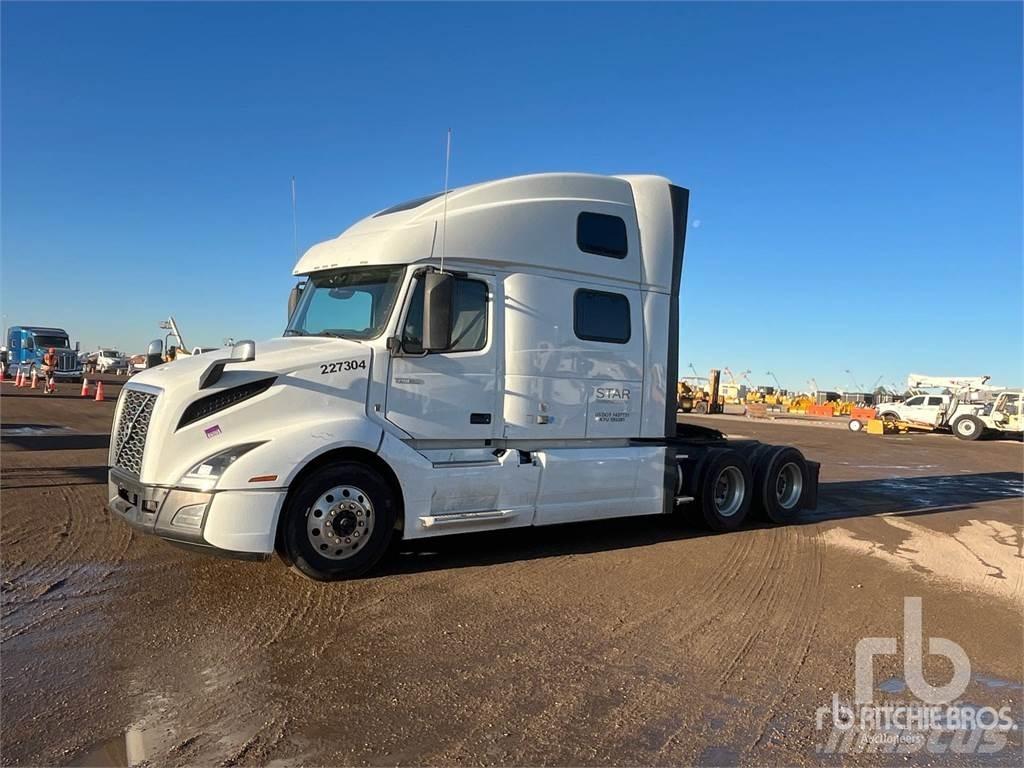 Volvo VNL860 Truck Tractor Units