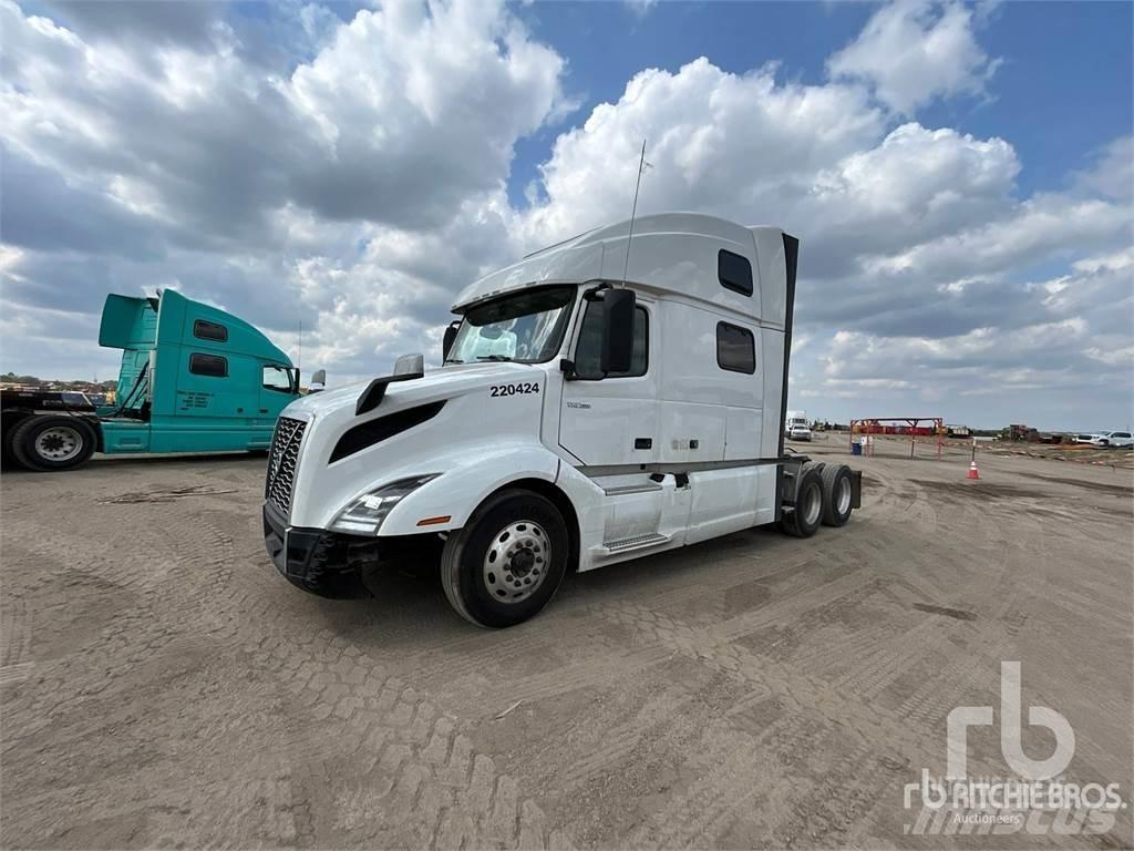 Volvo VNL860 Truck Tractor Units