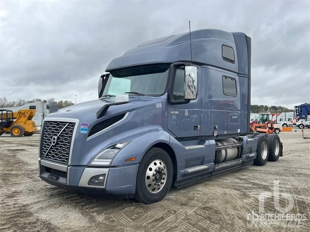 Volvo VNL860 Truck Tractor Units