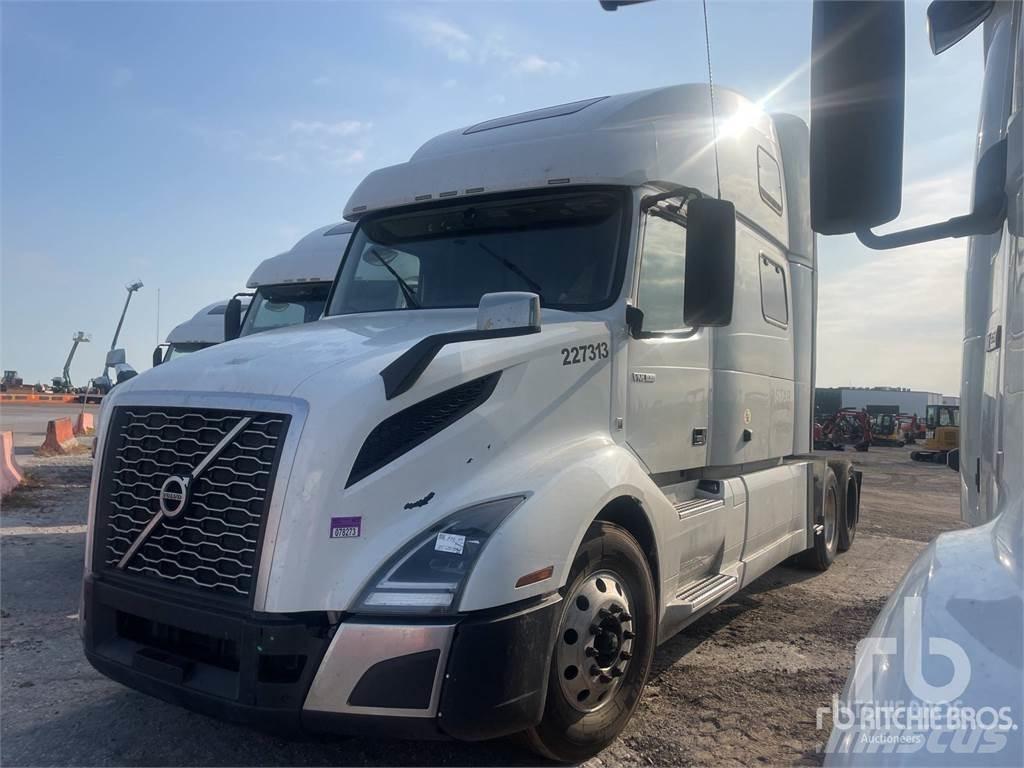 Volvo VNL860 Truck Tractor Units