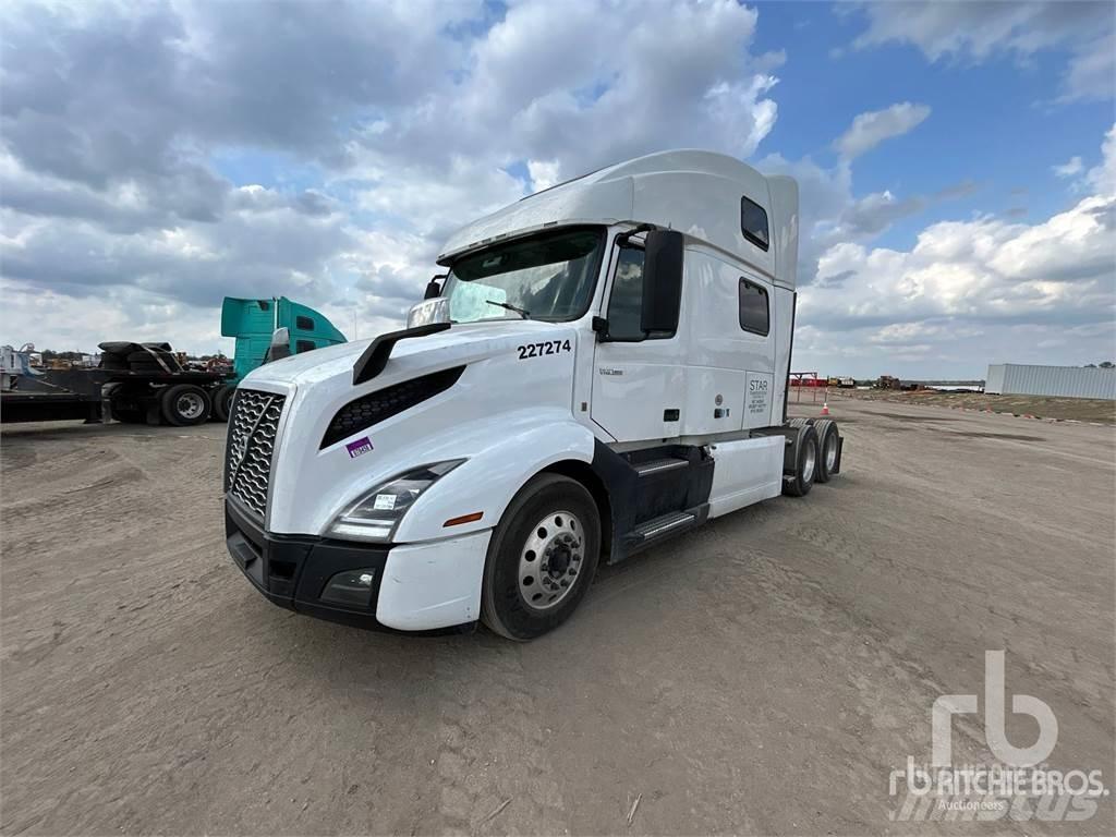 Volvo VNL860 Truck Tractor Units