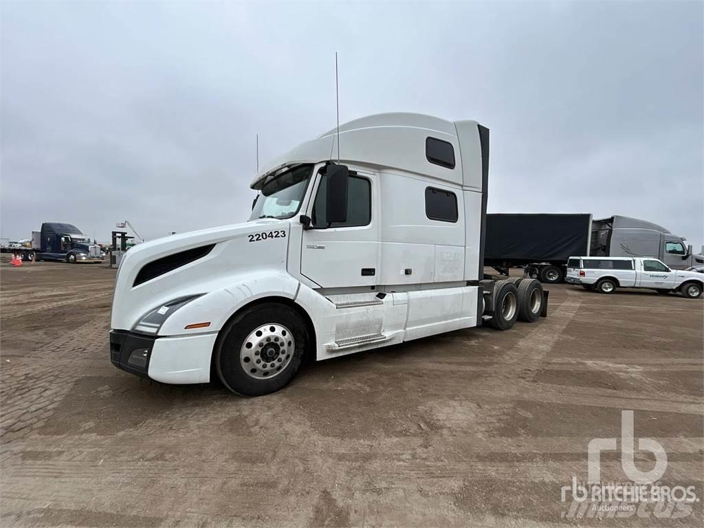 Volvo VNL860 Truck Tractor Units