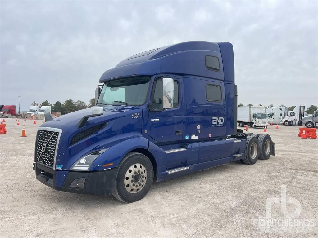 Volvo VNL860 Truck Tractor Units