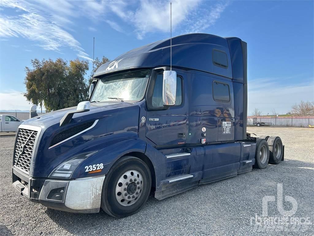 Volvo VNL860 Truck Tractor Units