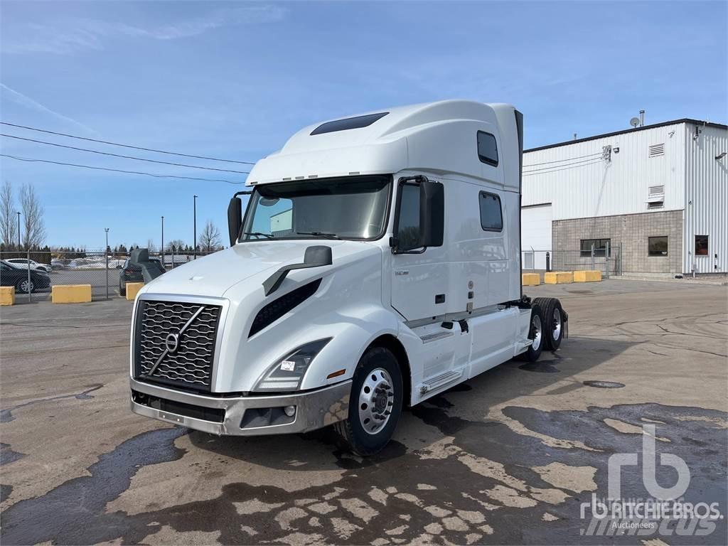 Volvo VNL860 Truck Tractor Units