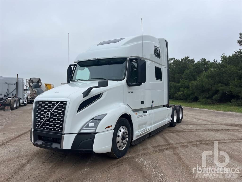 Volvo VNL860 Truck Tractor Units