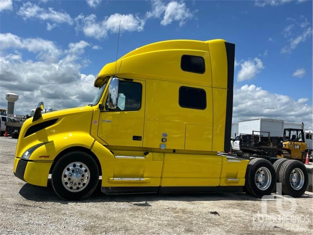 Volvo VNL860 Truck Tractor Units