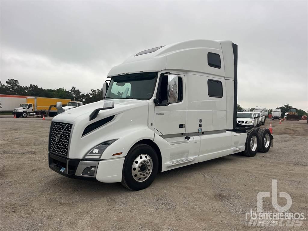 Volvo VNL860 Truck Tractor Units