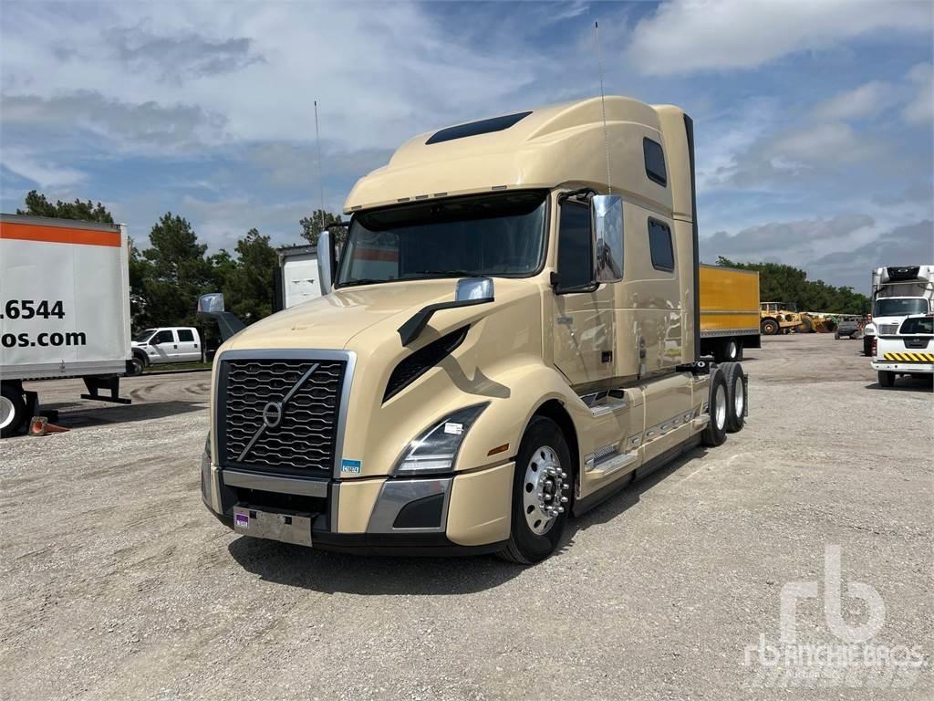 Volvo VNL860 Truck Tractor Units