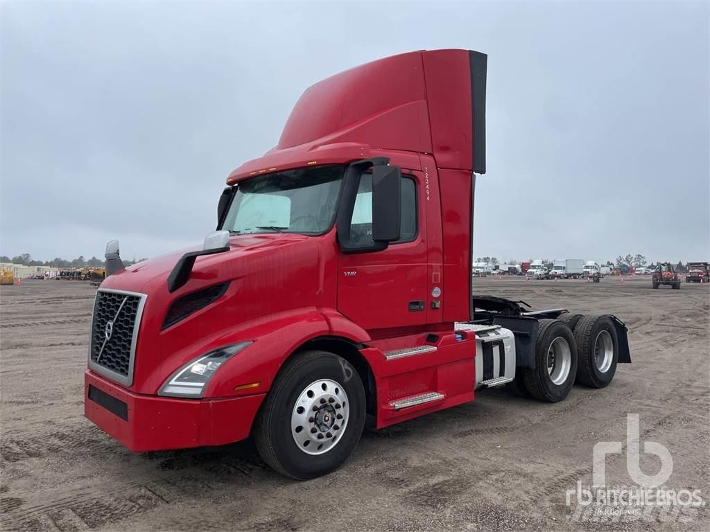 Volvo VNR300 Truck Tractor Units