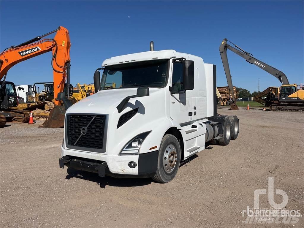 Volvo VNR400 Truck Tractor Units
