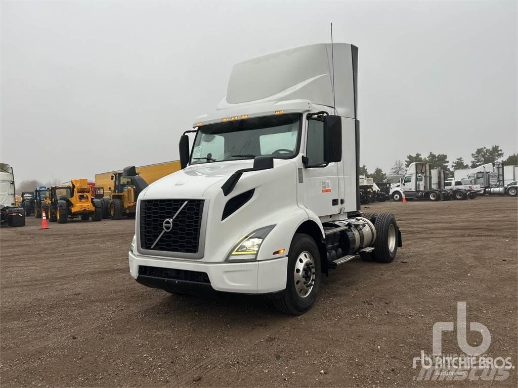 Volvo VNR42300 Truck Tractor Units
