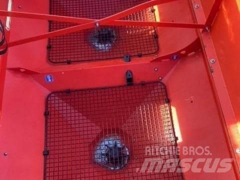Kuhn 40.1 EMC Sprayer fertilizers