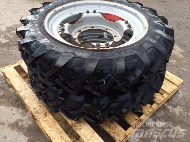 Stocks 9.5R28 Other farming machines