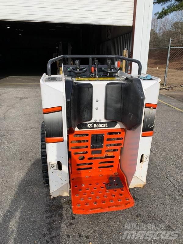Bobcat MT100 Crawler FEL's