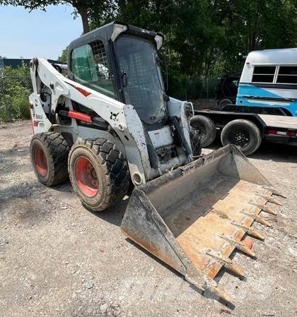 Bobcat S650 Skid steer loaders