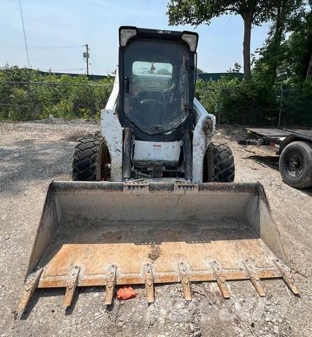 Bobcat S650 Skid steer loaders