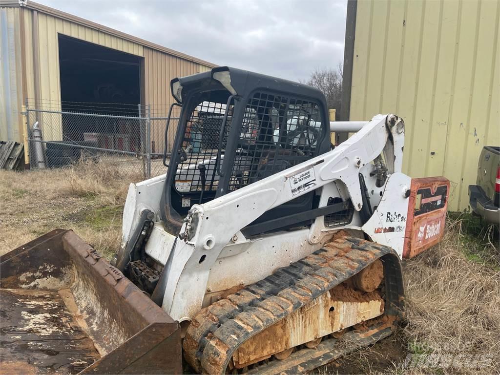 Bobcat T650 Crawler FEL's
