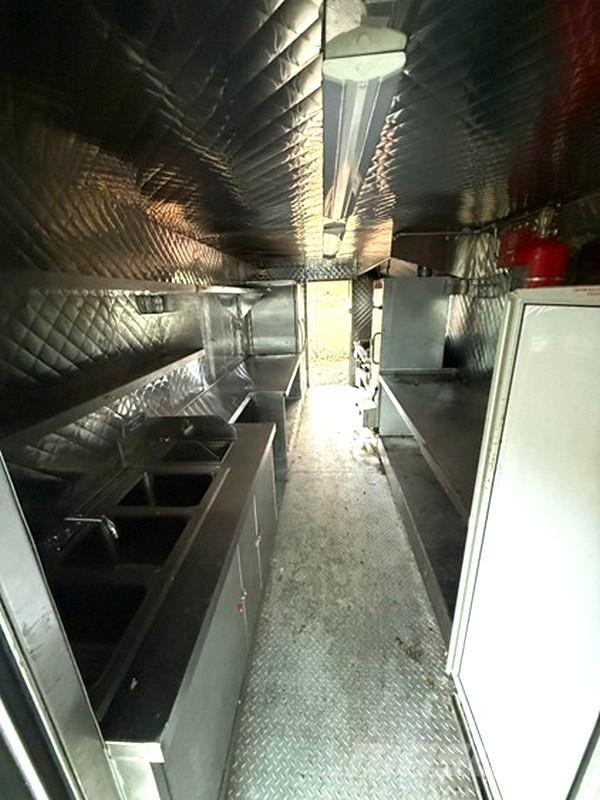 Ford E-350 Van Body Trucks