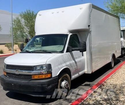 GMC Savana 4500 Van Body Trucks