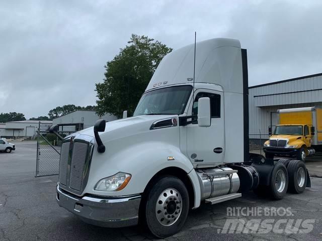 Kenworth T680 Truck Tractor Units