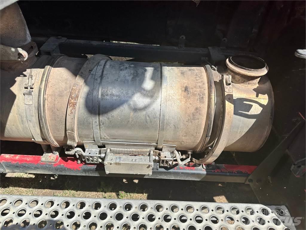 Kenworth T800 Truck Tractor Units