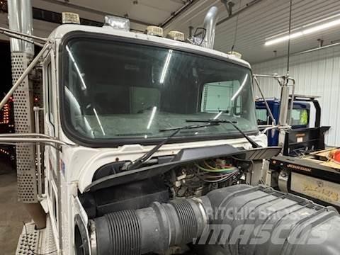 Kenworth T800W Truck Tractor Units