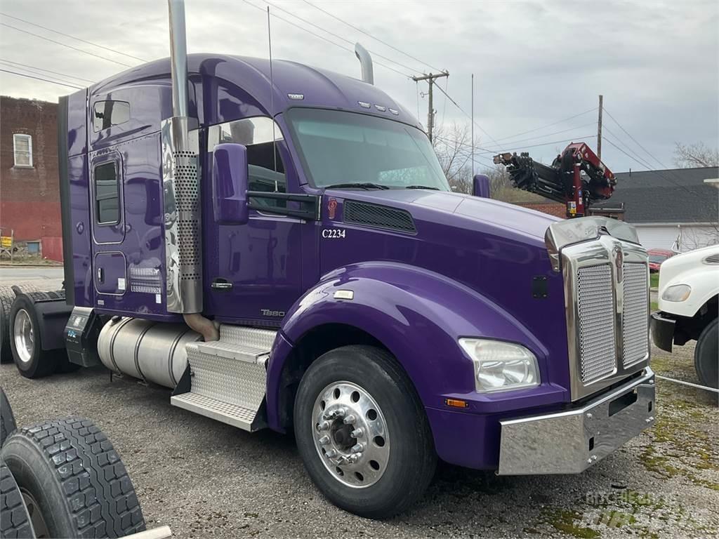 Kenworth T880 Truck Tractor Units