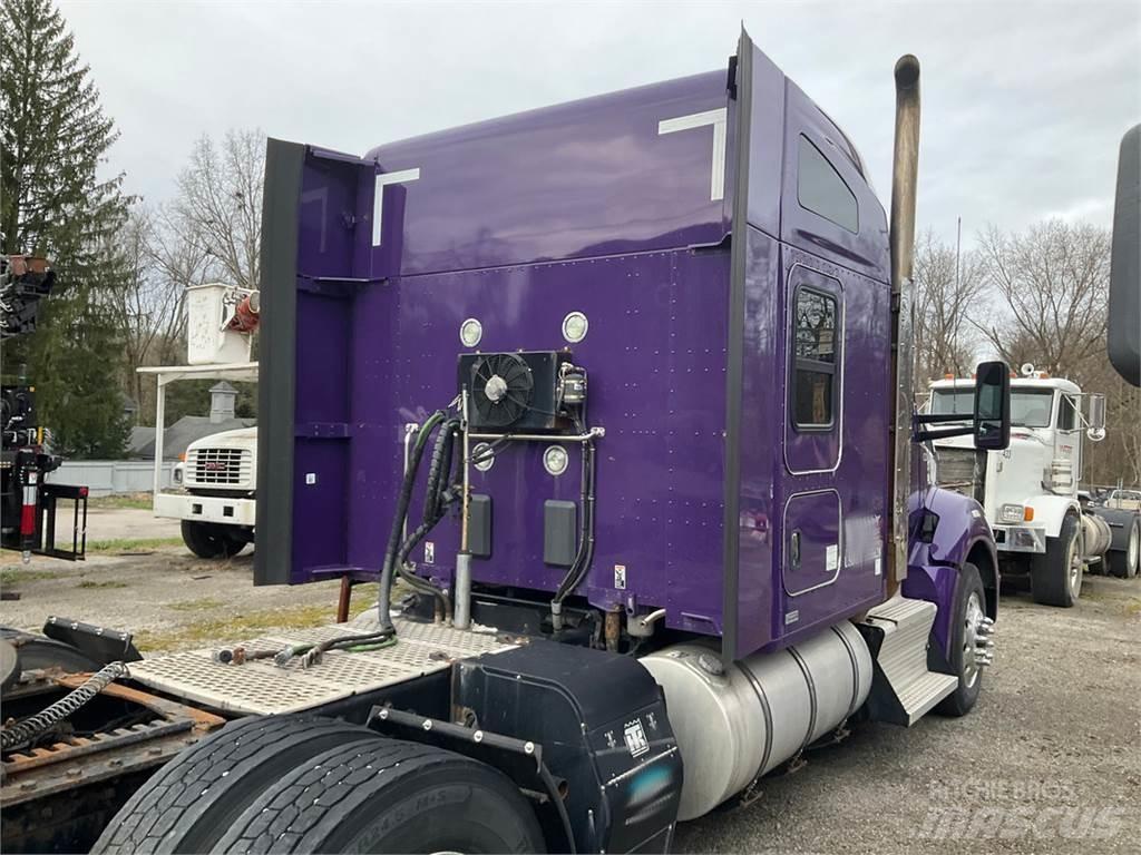 Kenworth T880 Truck Tractor Units
